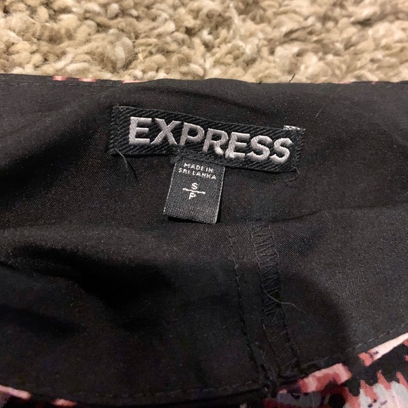 🖤🖤Express Skirt🖤🖤 - Picture 2 of 3